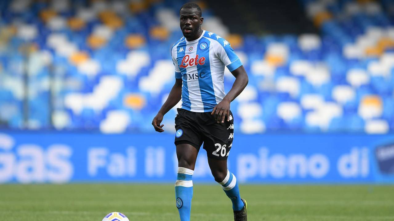 Koulibaly in azione