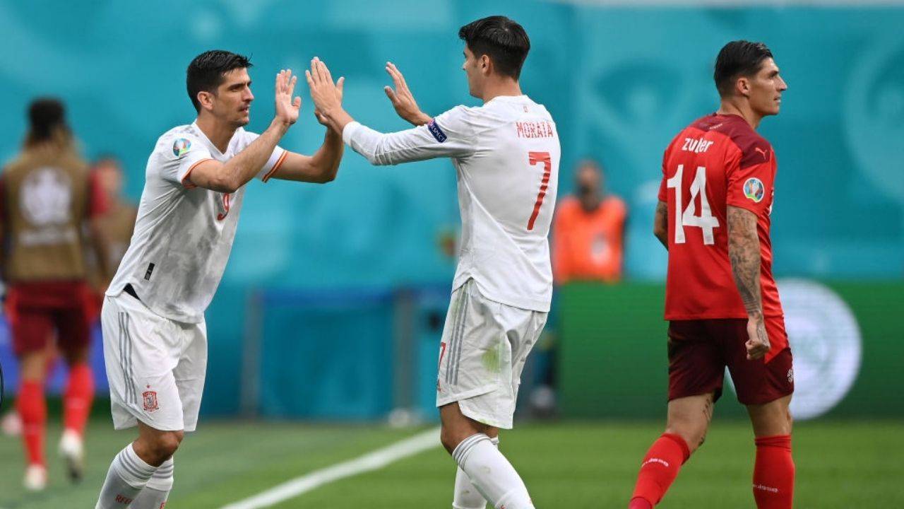 Moreno esulta con Morata agli Europei dopo un gol della Spagna