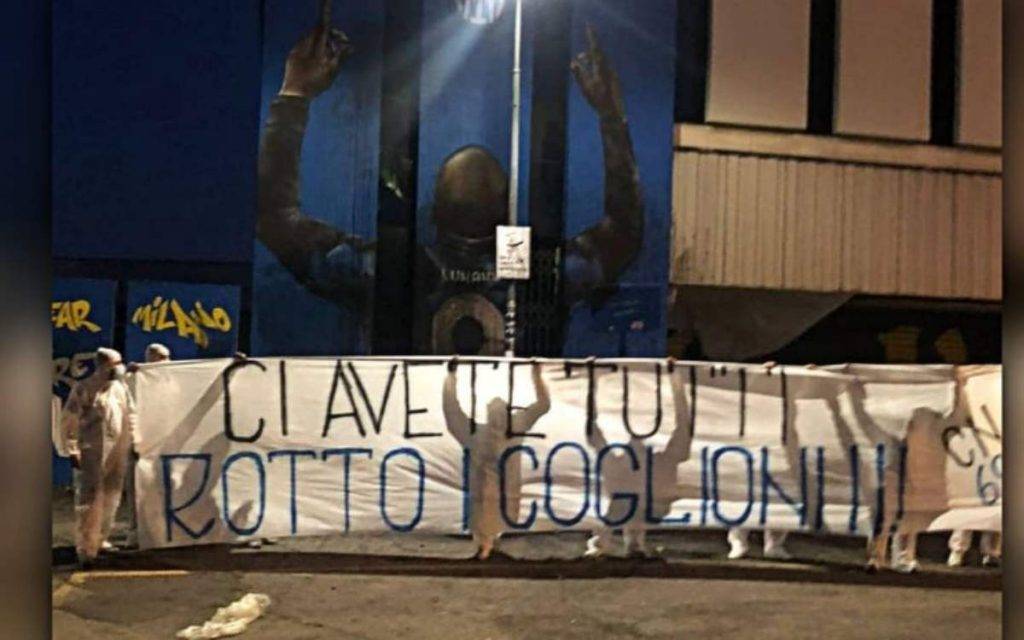 striscione Lukaku