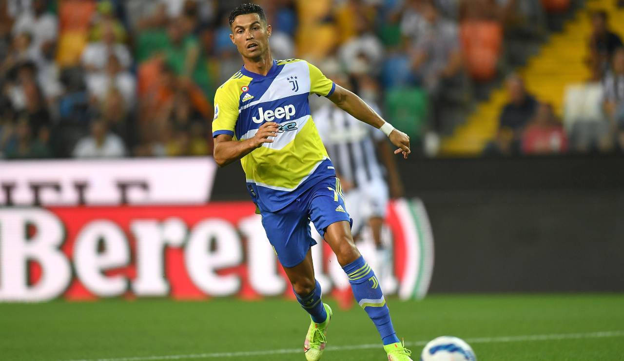 Ronaldo palla al piede