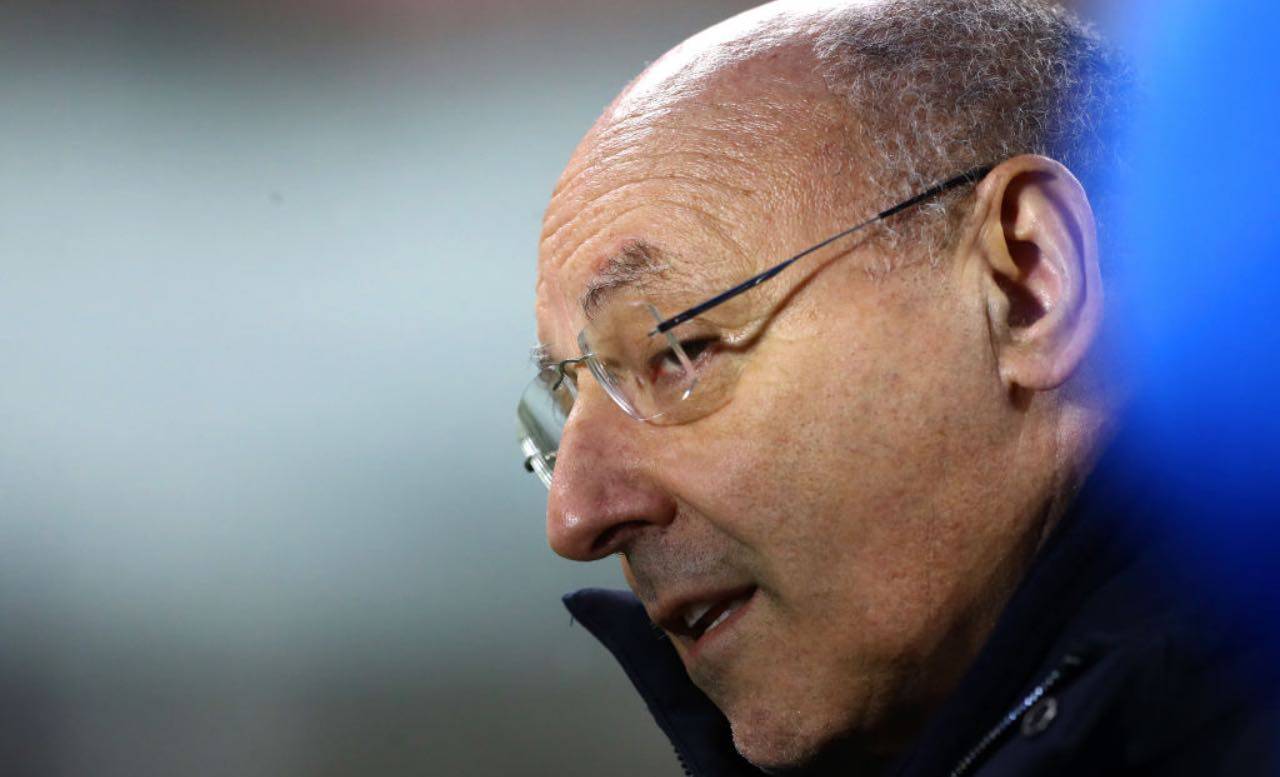 Beppe Marotta di profilo