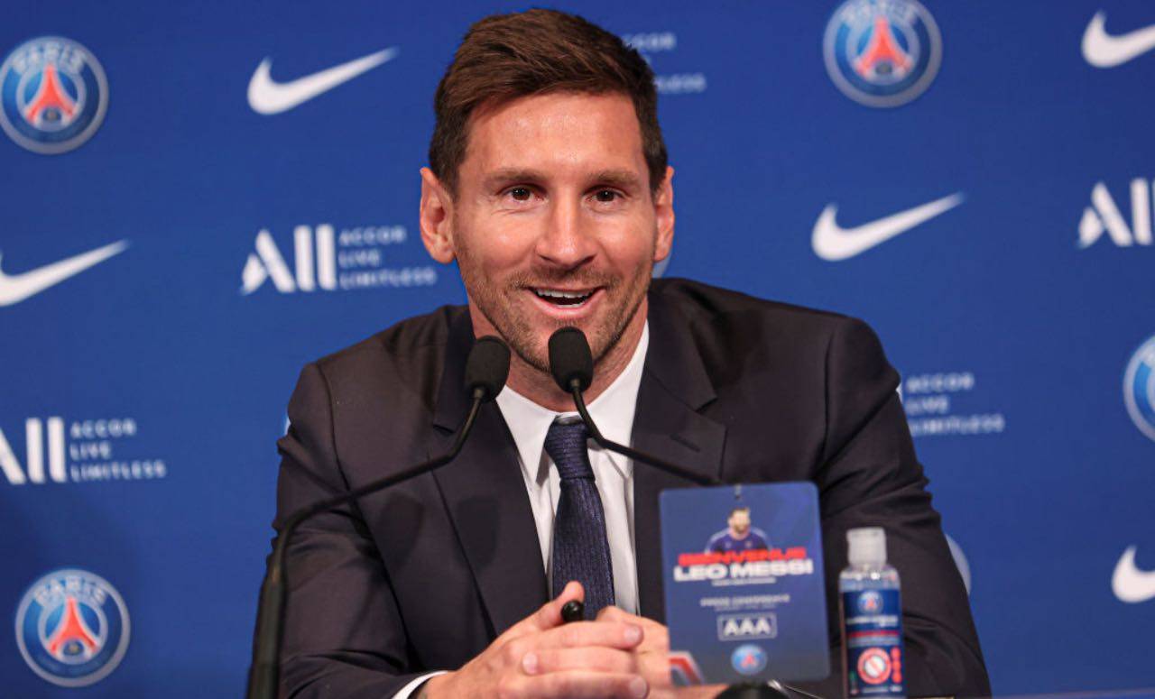 Messi alla conferenza di presentazione al PSG