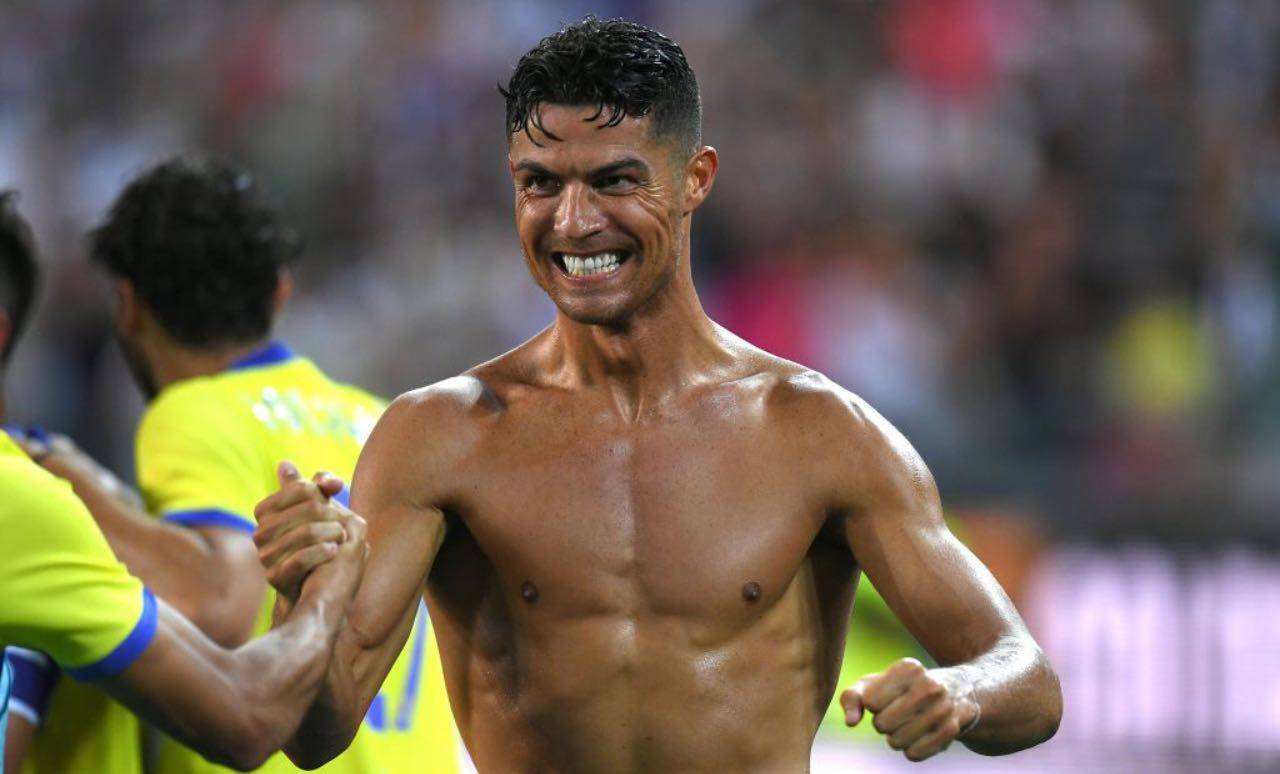 Ronaldo festeggia un gol con i compagni