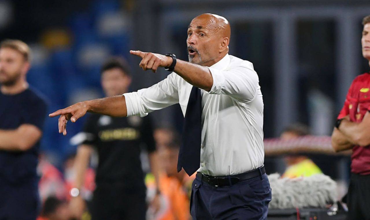 Spalletti dà indicazioni ai suoi