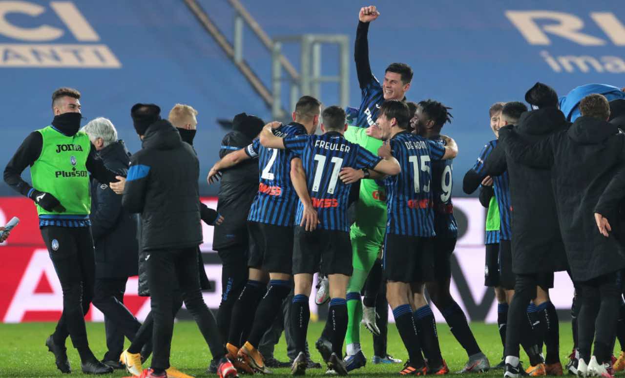 L'Atalanta festeggia dopo una vittoria