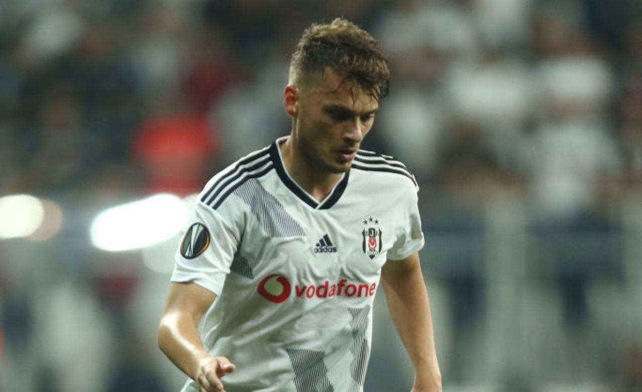 Ljajic con la maglia del Besiktas