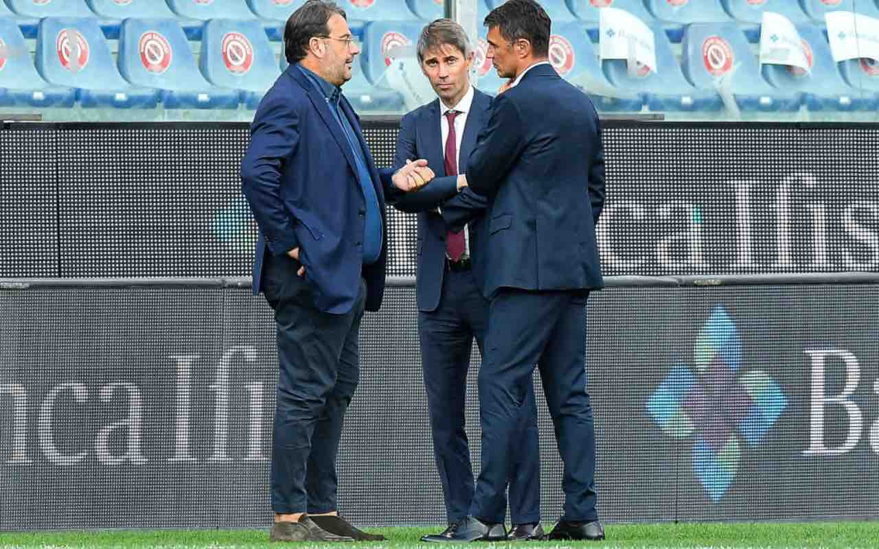 Maldini e Massara a colloquio in campo