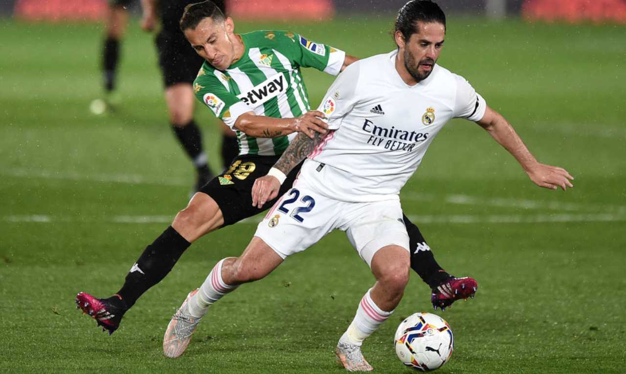 Isco con la maglia del Real Madrid