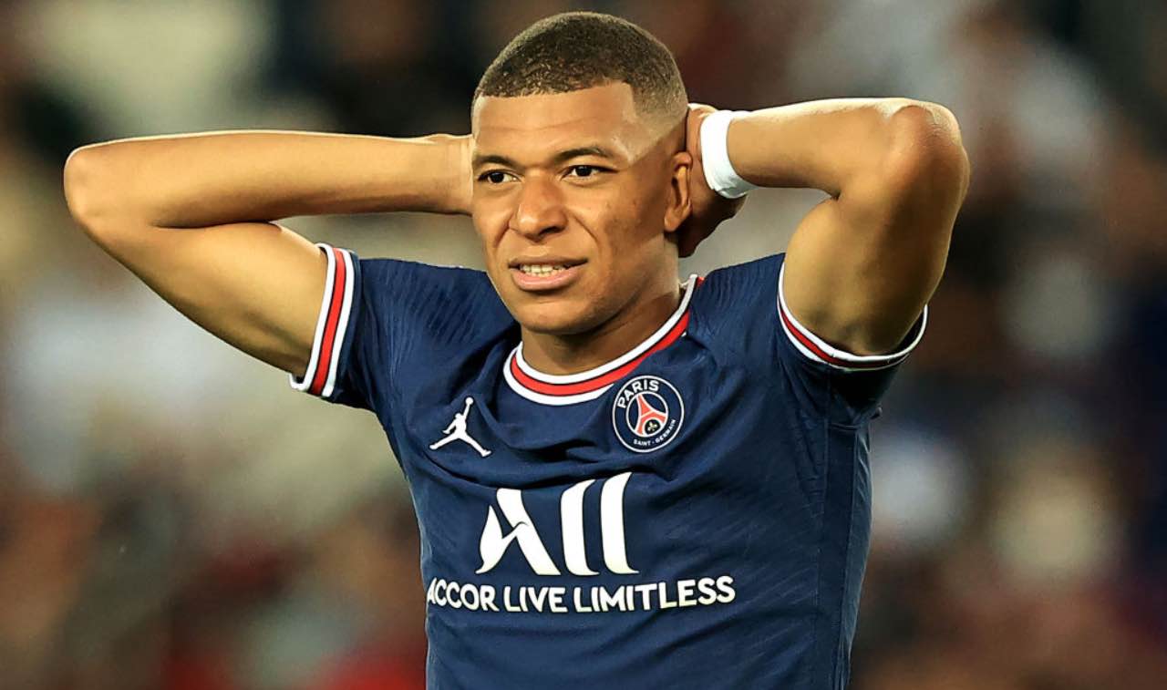 Mbappé con la maglia del PSG