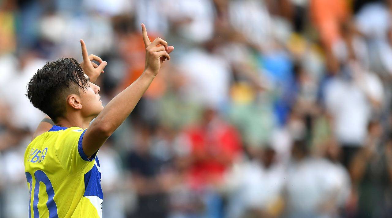 Dybala festeggia