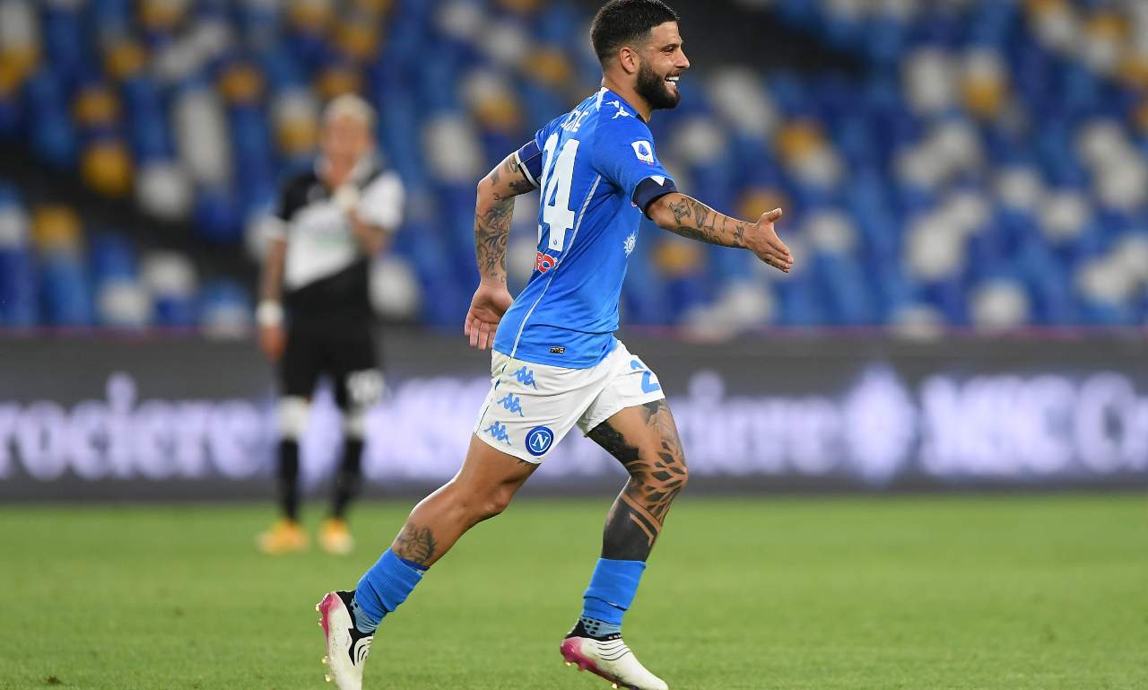 Insigne che esulta