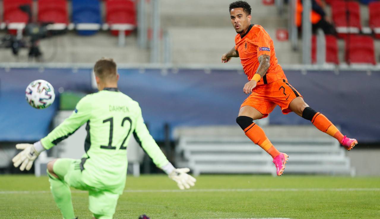 Kluivert con la maglia dell'Olanda U21