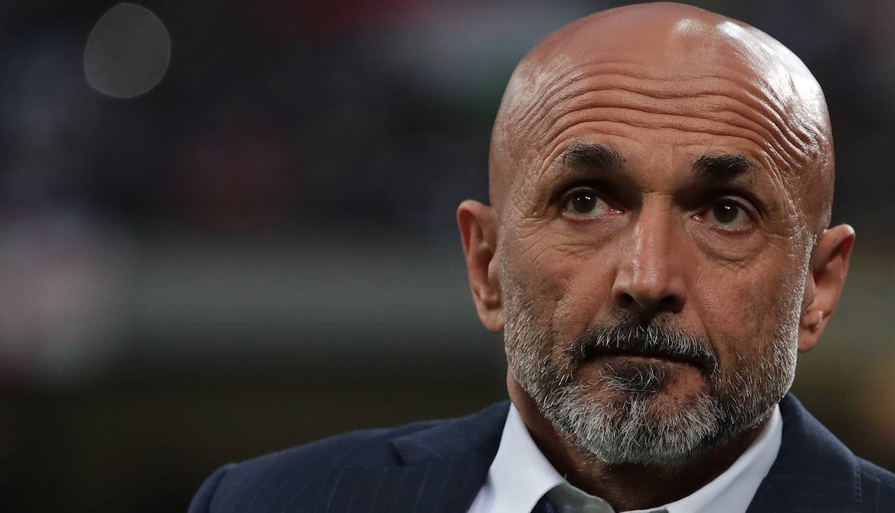 Spalletti osserva la partita