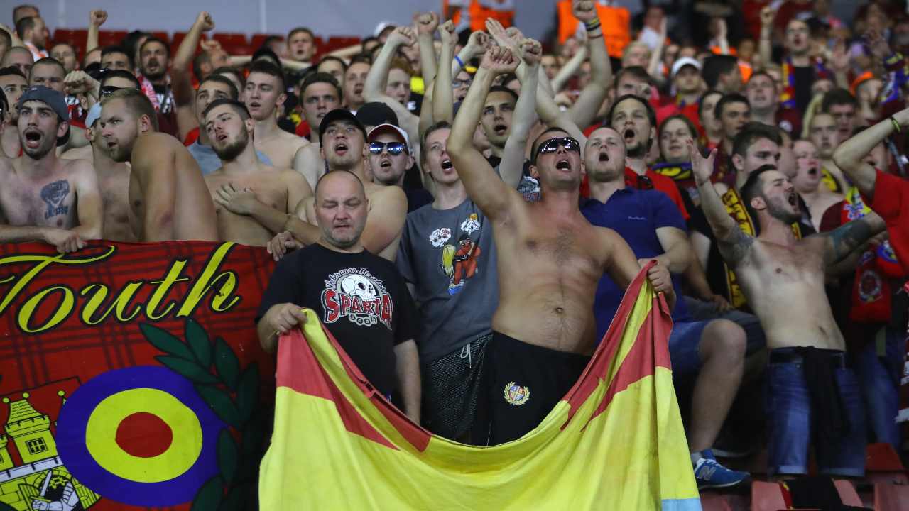 Tifosi dello Sparta Praga durante una gara con il Southampton