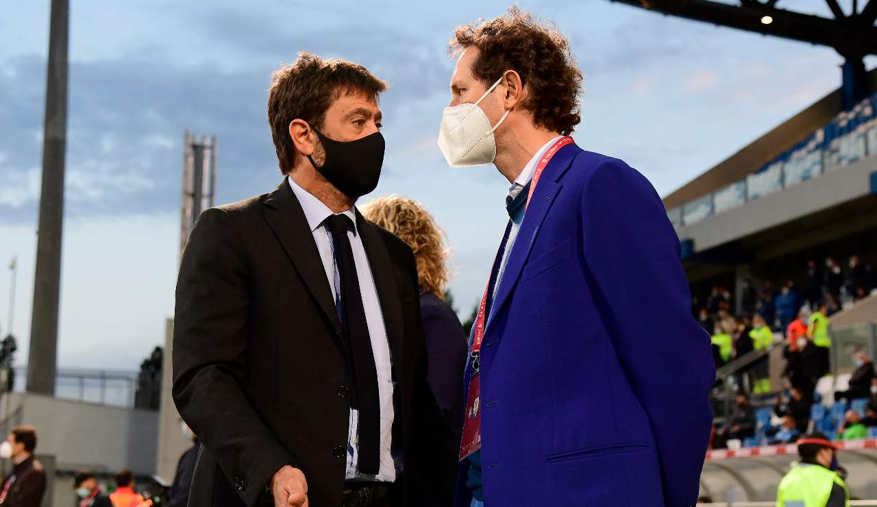 Il presidente della Juventus Agnelli con John Elkann