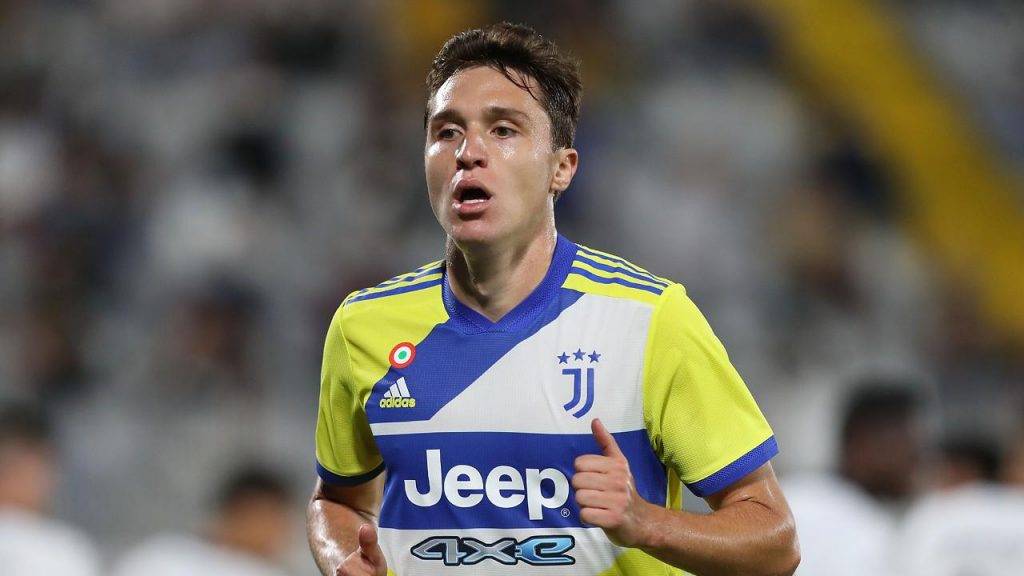 Federico Chiesa corre Juventus