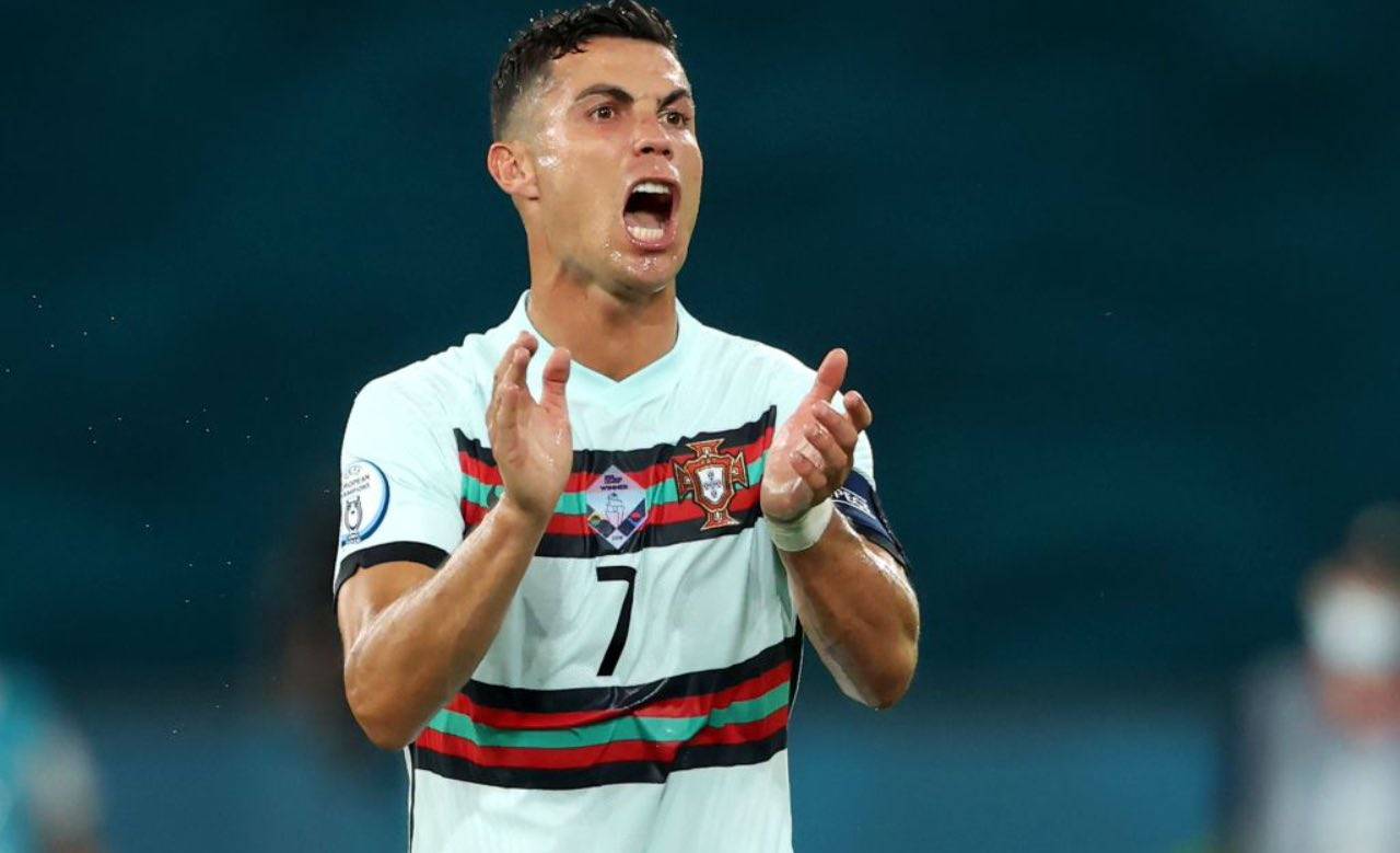 Ronaldo incita i compagni del Portogallo
