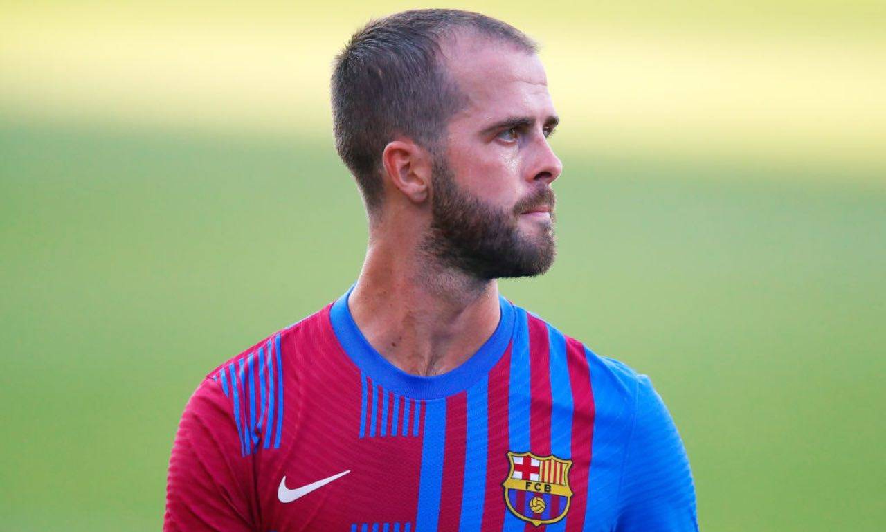 Pjanic con la maglia del Barcellona