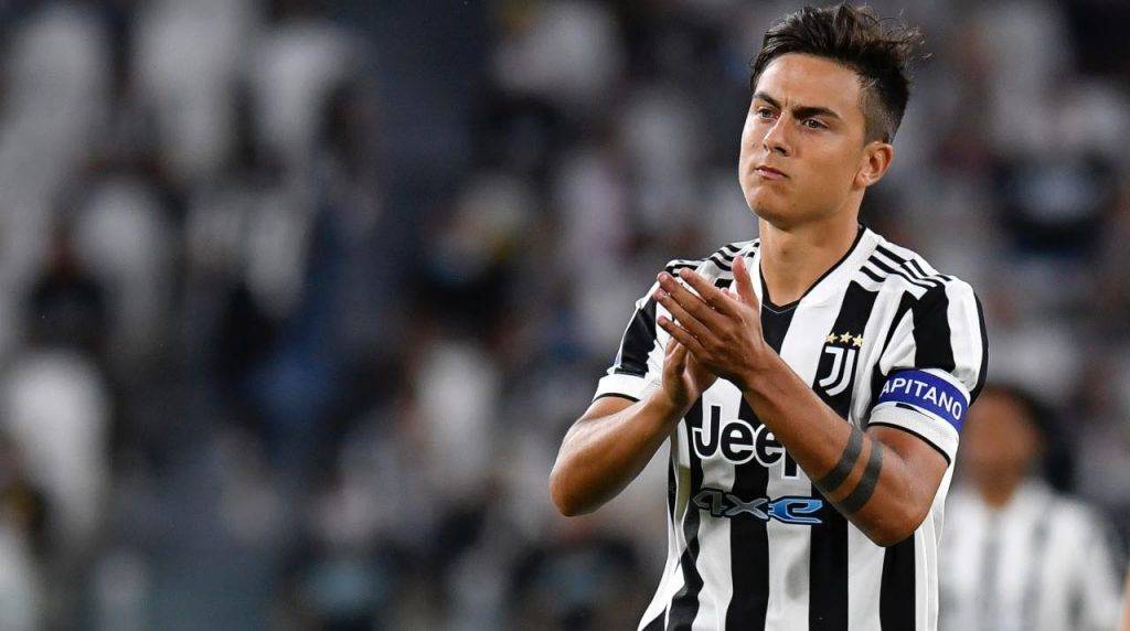 Dybala in campo con la Juventus