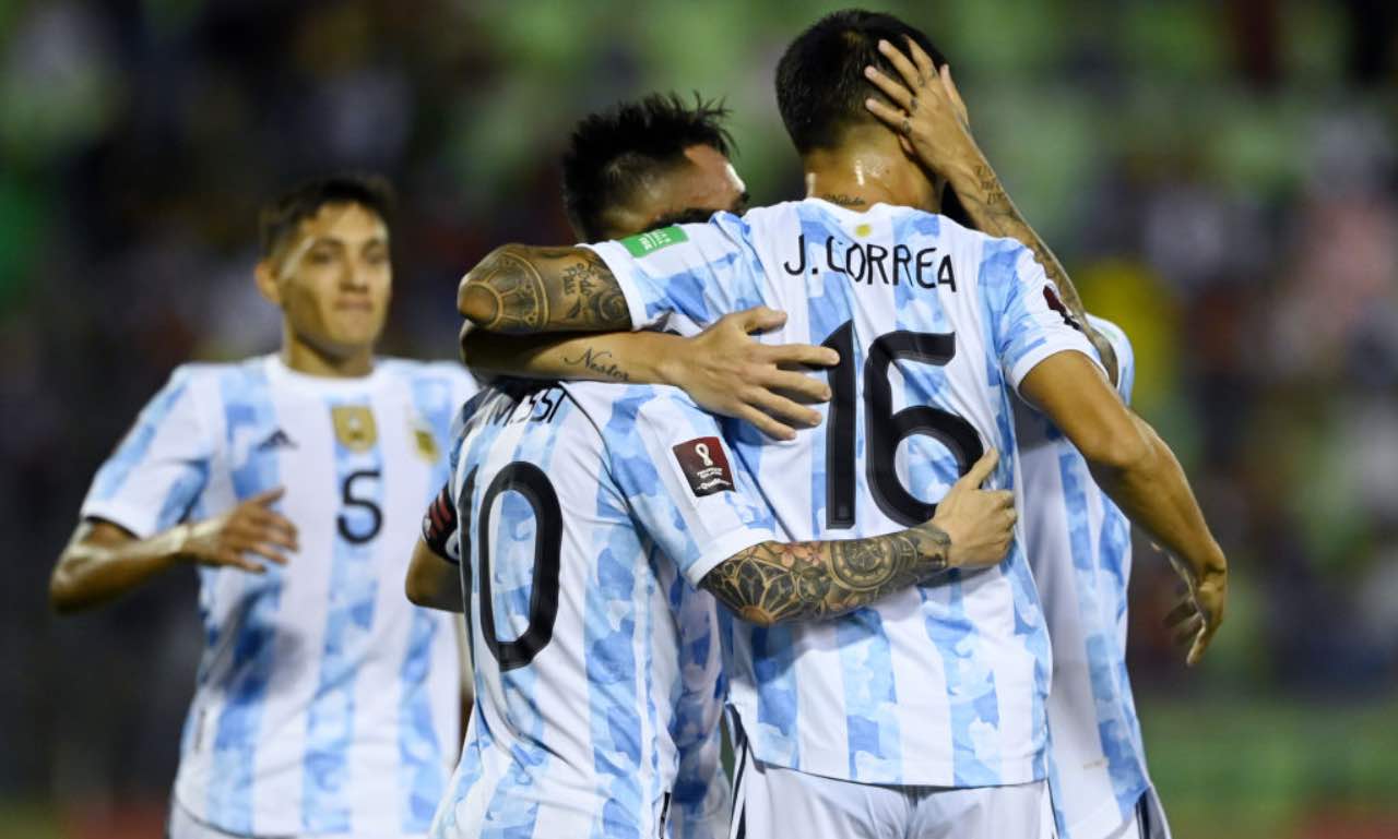 L'esultanza di Messi, Correa e Lautaro in Venezuela-Argentina