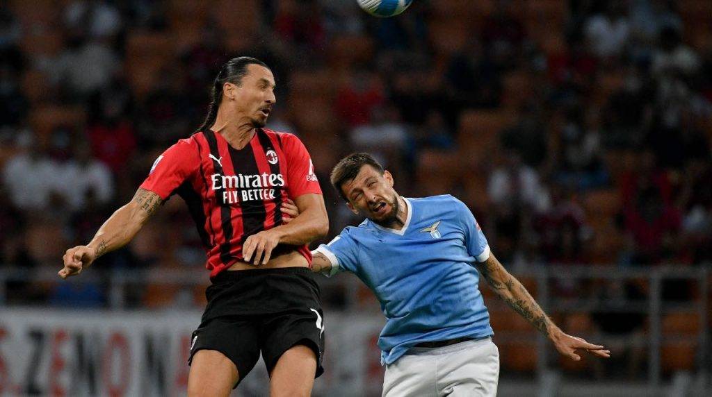 Acerbi e Ibrahimovic in campo