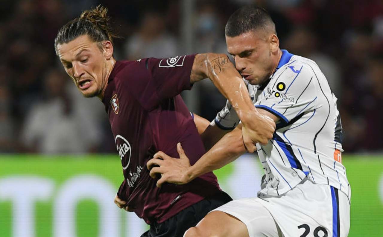 Demiral contrasta Djuric