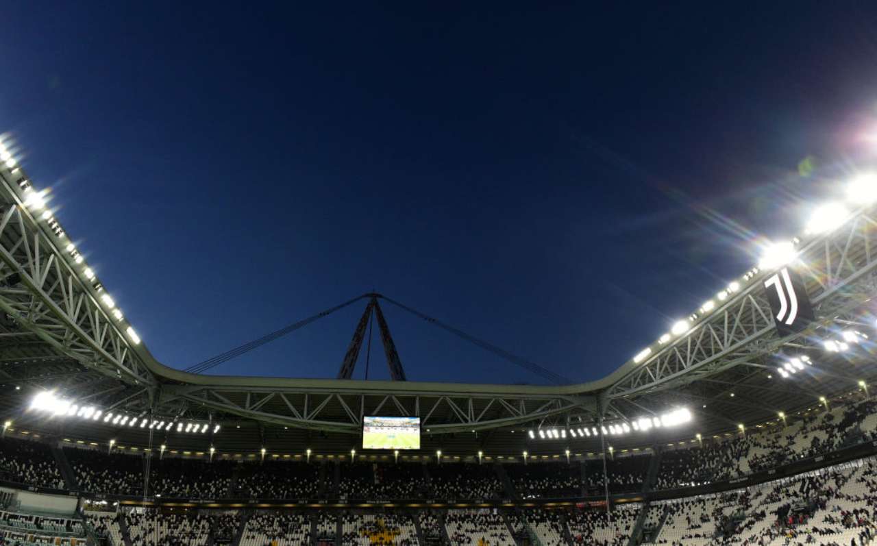 Tifosi all'Allianz Stadium 