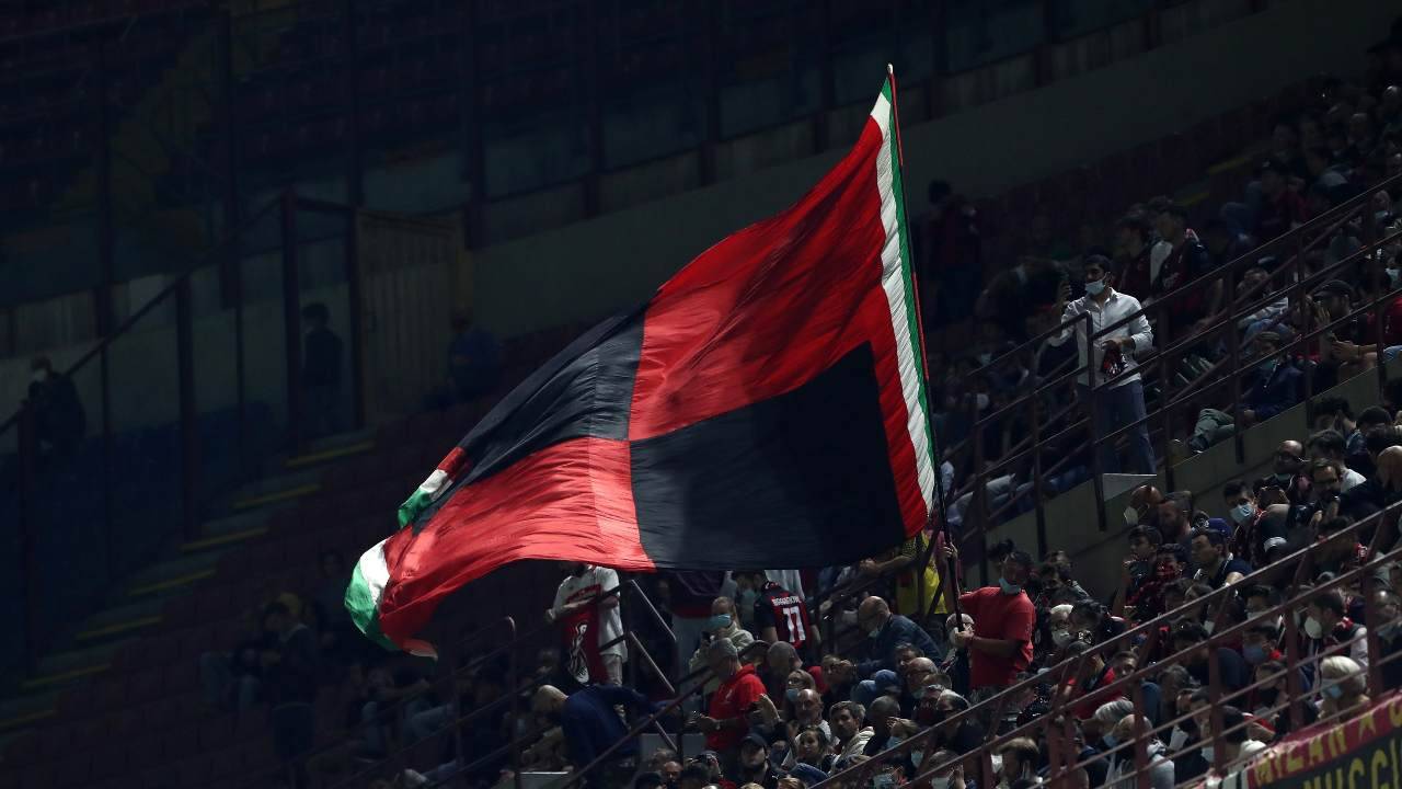 Bandiera Milan sventola