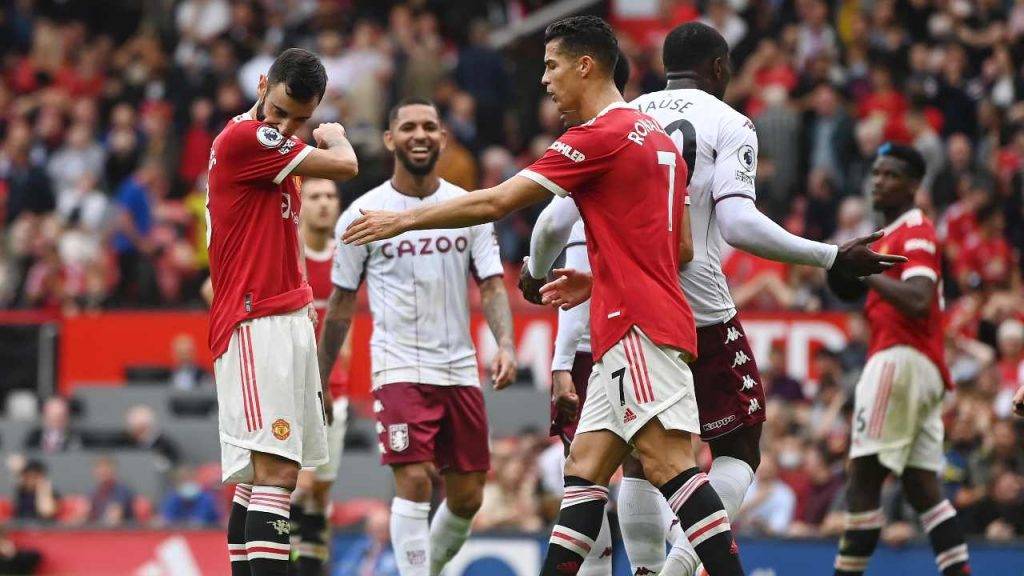 Cristiano Ronaldo consola Bruno Fernandes