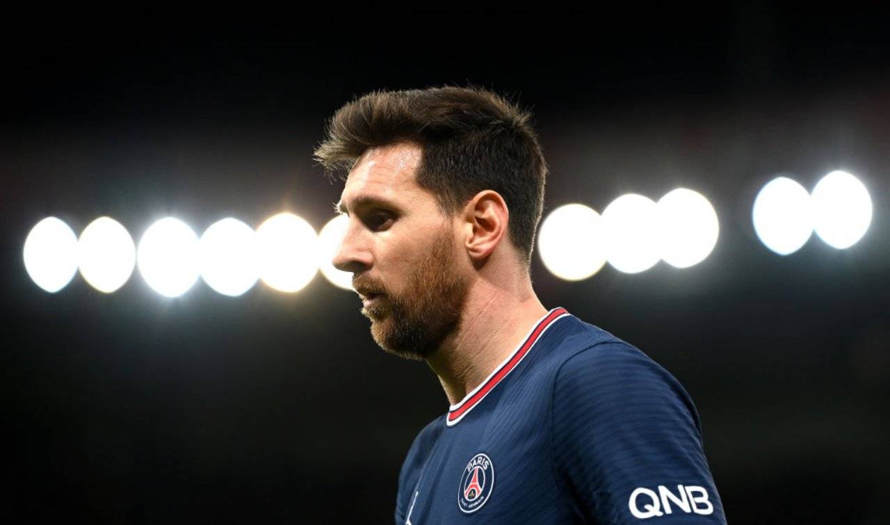 Messi pensieroso
