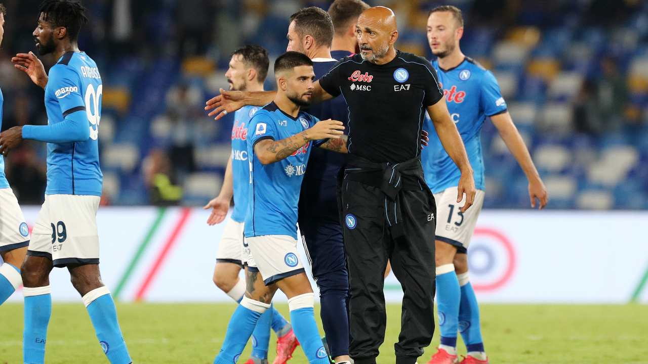 Insigne riceve l'abbraccio di Spalletti