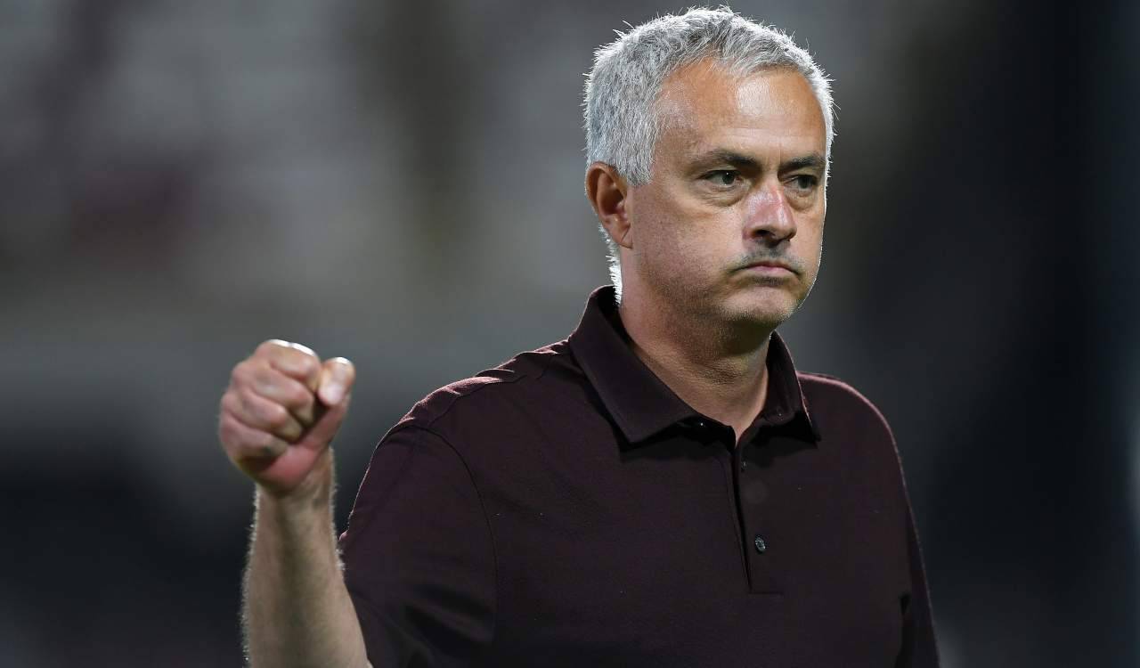 Mourinho esulta