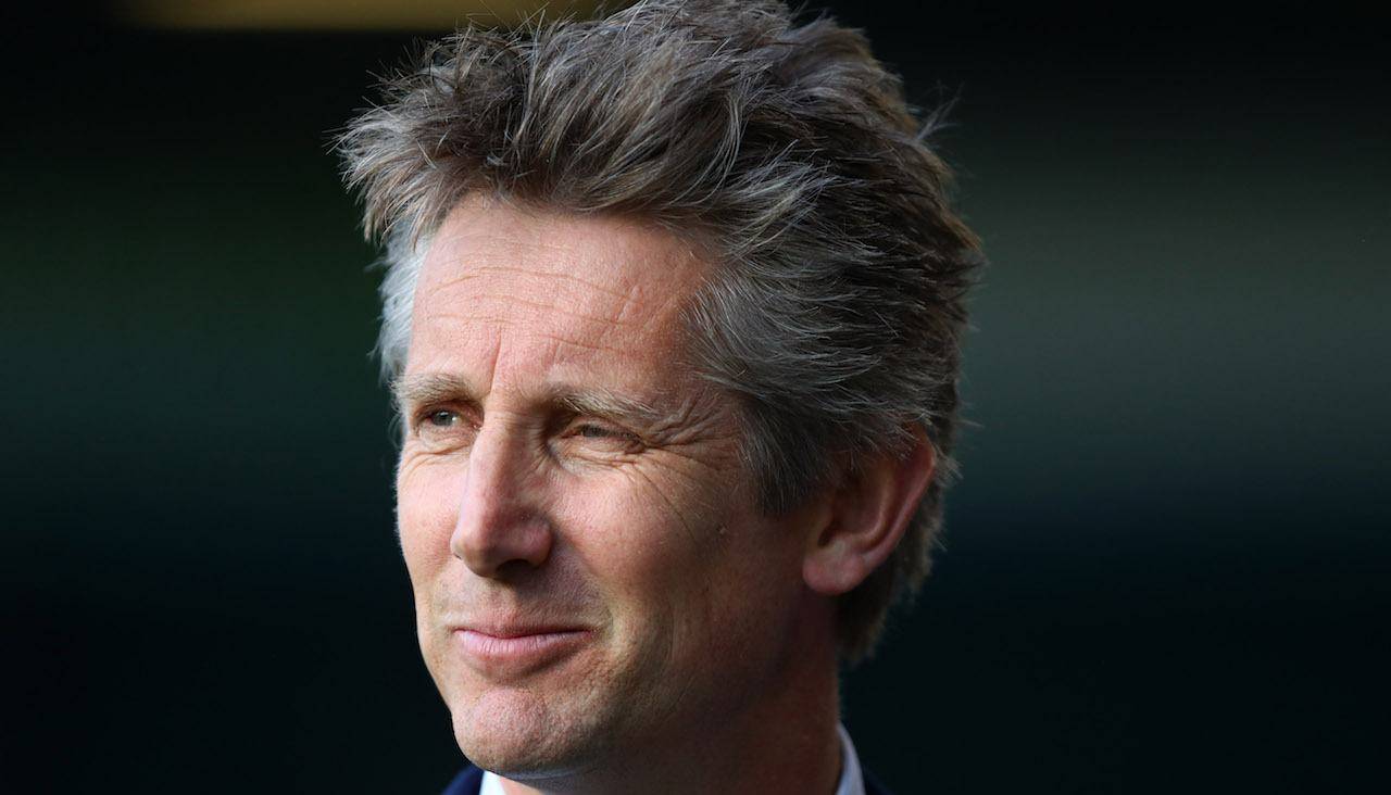Van Der Sar osserva la situazione