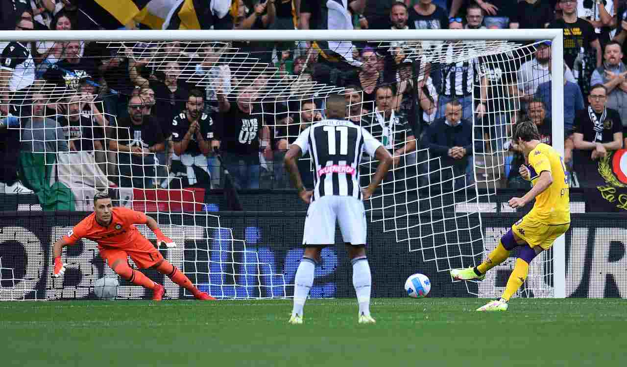 Vlahovic tira il rigore
