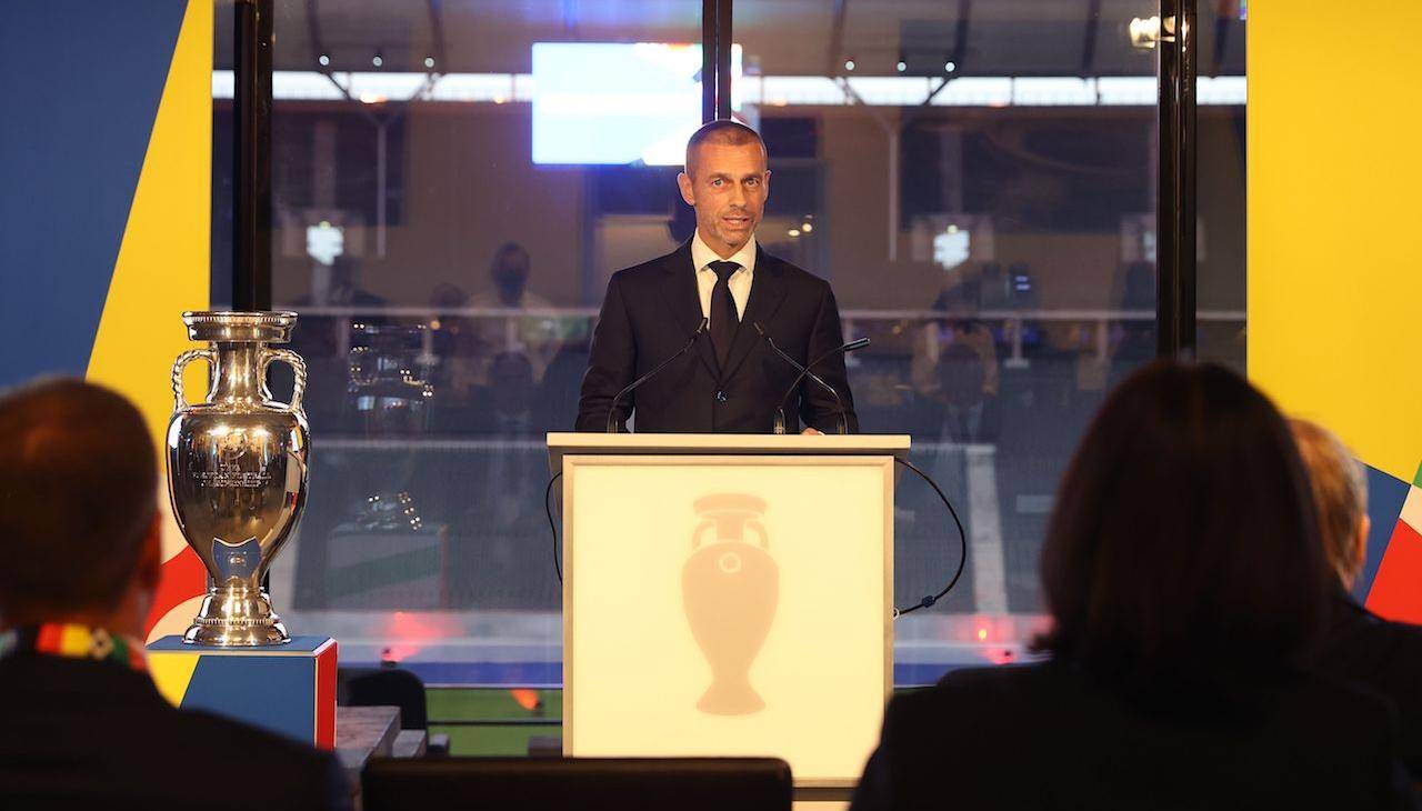 Ceferin parla in conferenza stampa