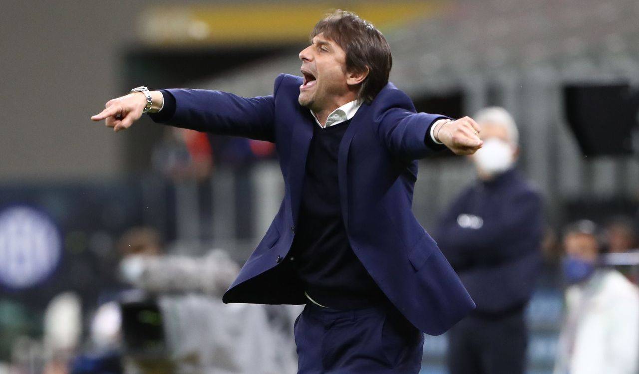 Conte urla in panchina