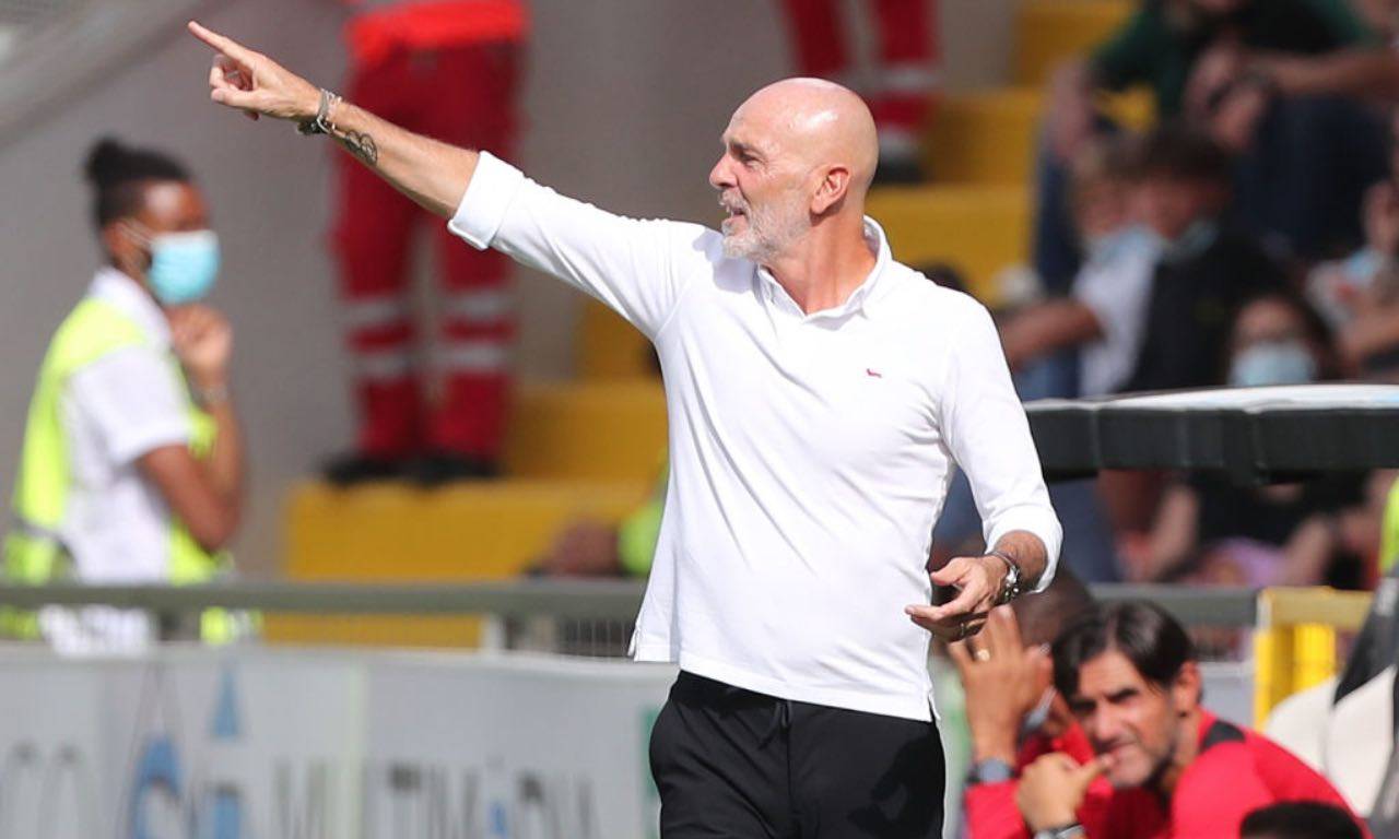 Stefano Pioli dirige il Milan