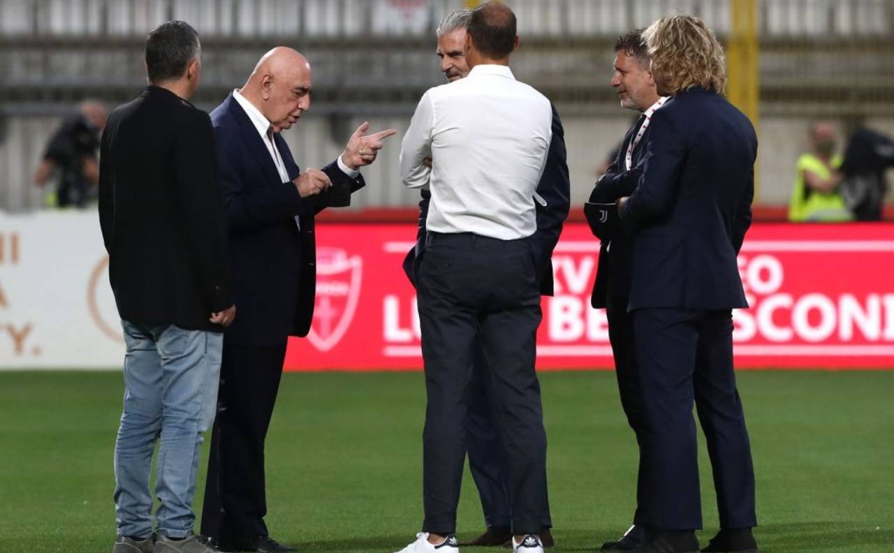 Galliani parla con Nedved, Cherubini ed allegri