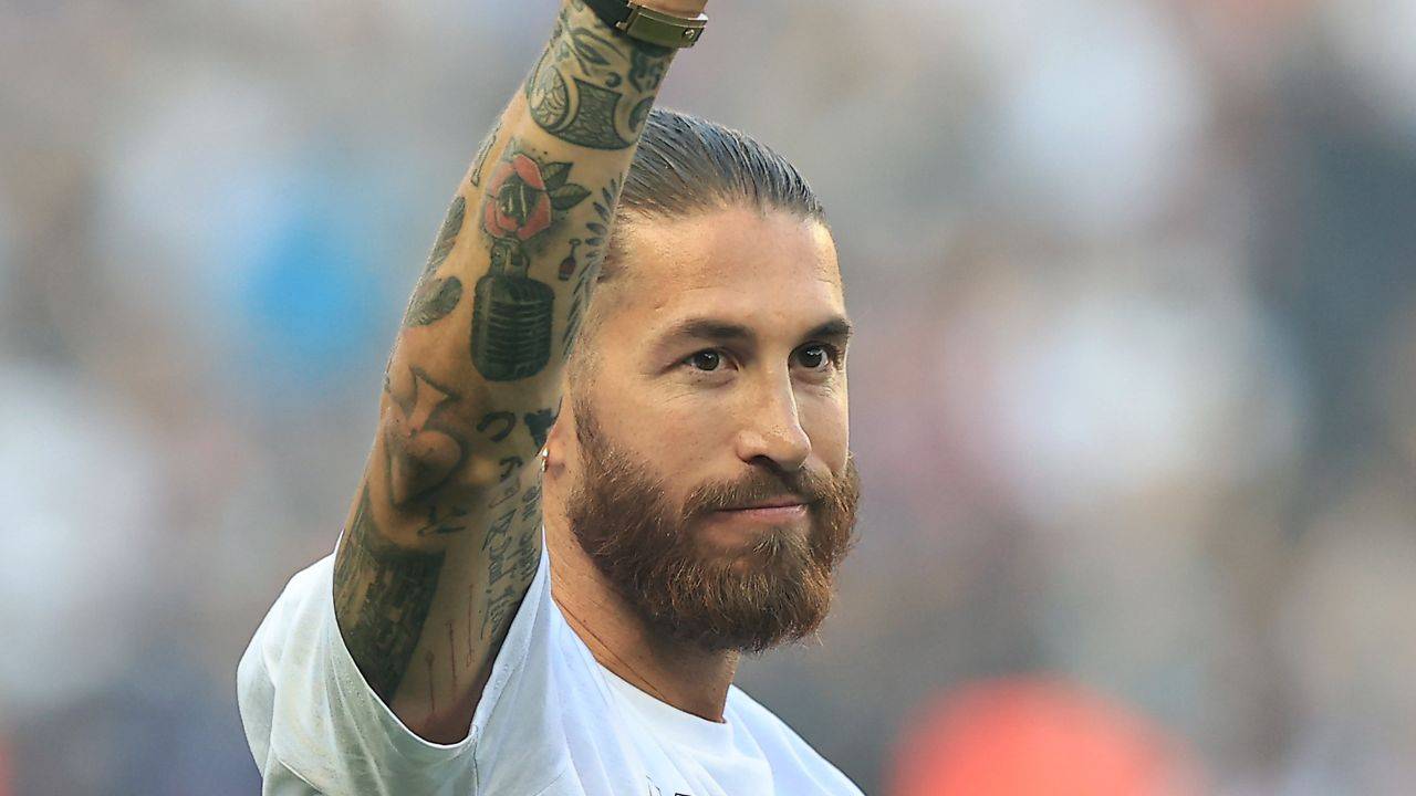 Sergio Ramos saluta PSG