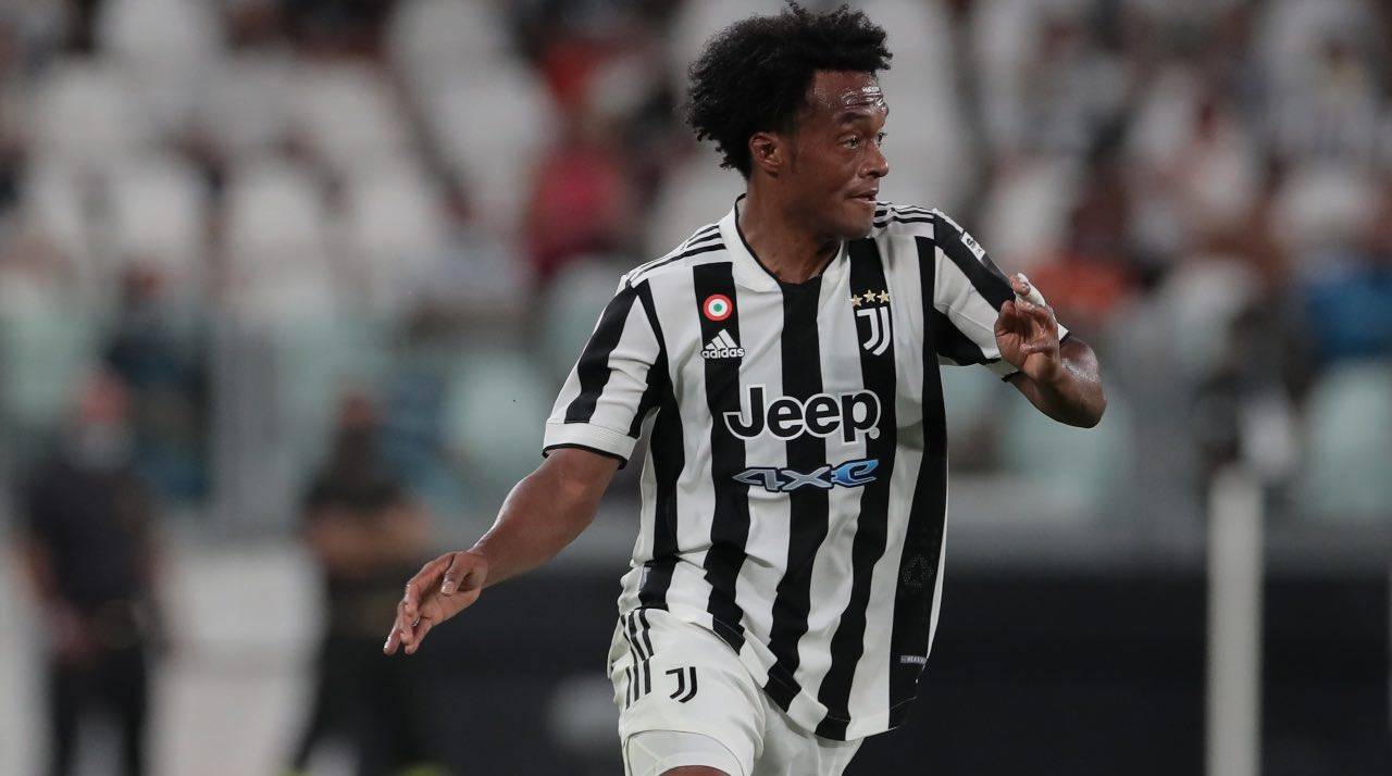 Cuadrado con la Juventus in campo