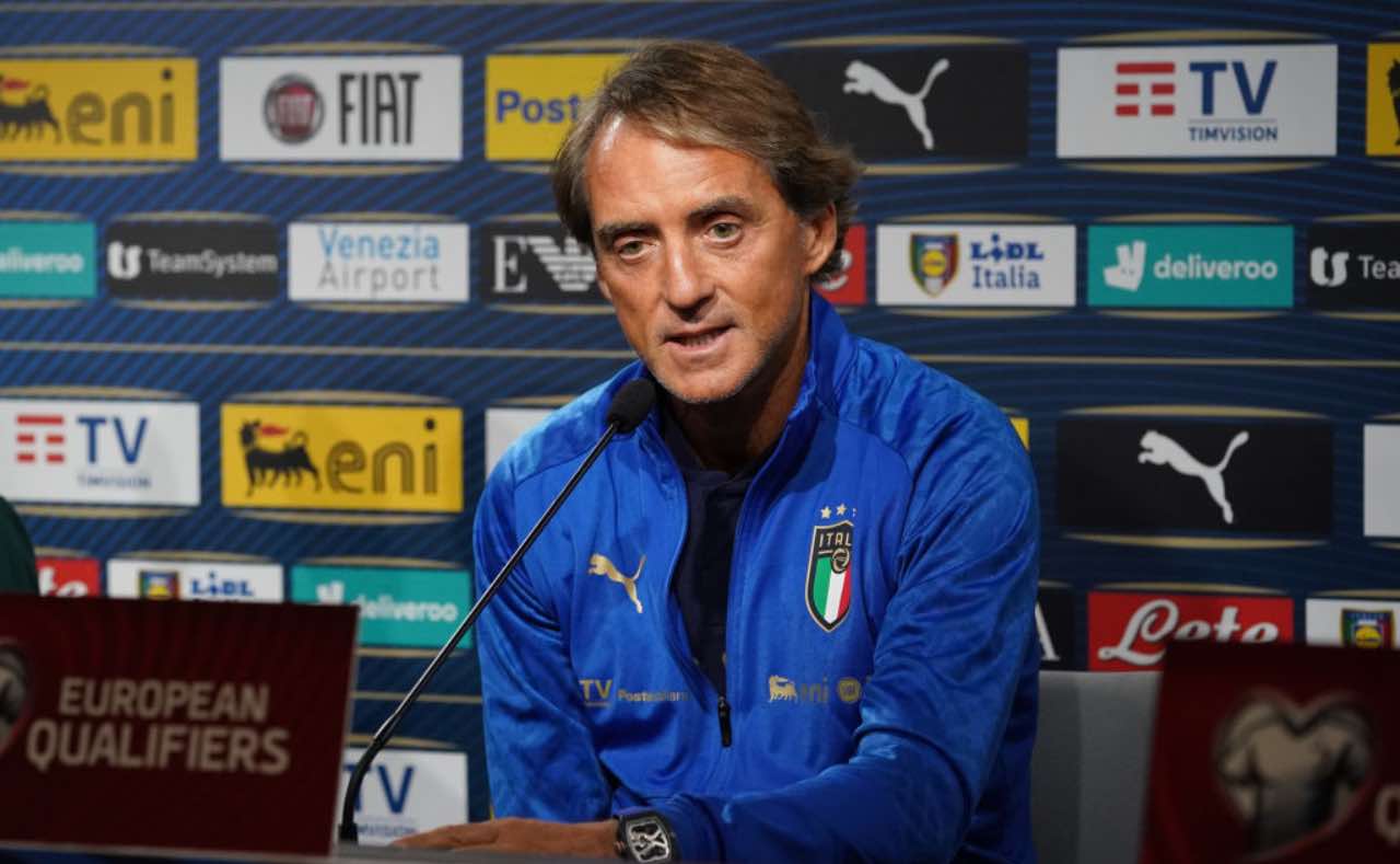 Mancini in conferenza con l'Italia