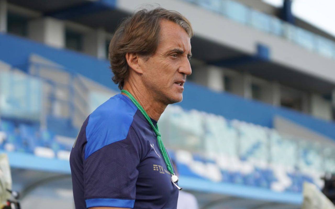 Mancini durante gli allenamenti dell'Italia