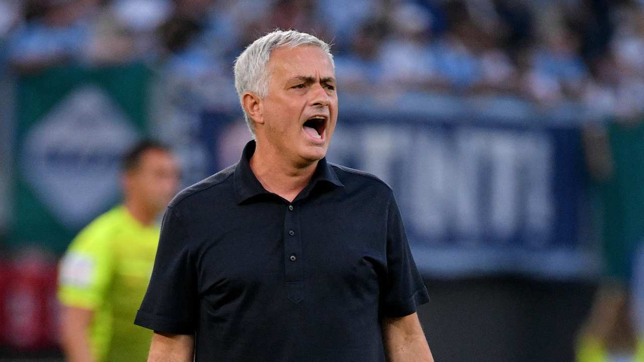 Mourinho urla Roma