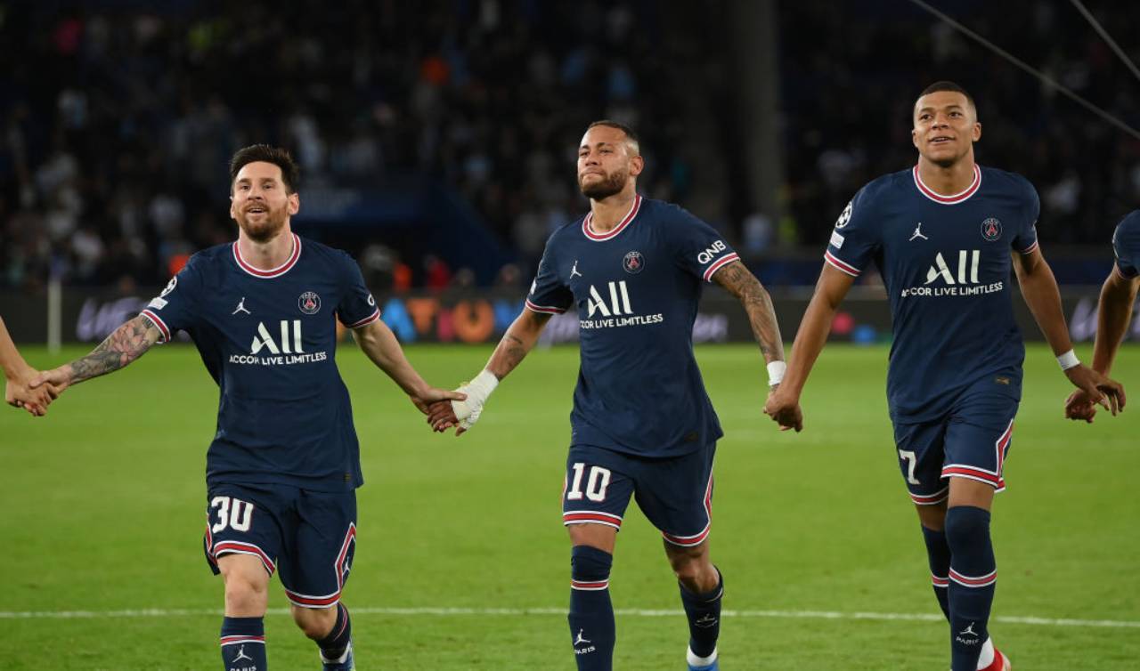 Messi con Neymbar e Mbappé