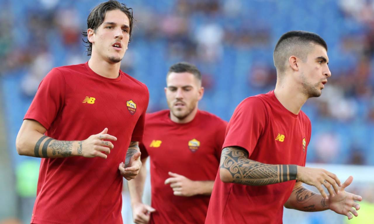 Zaniolo e Mancini si riscaldano