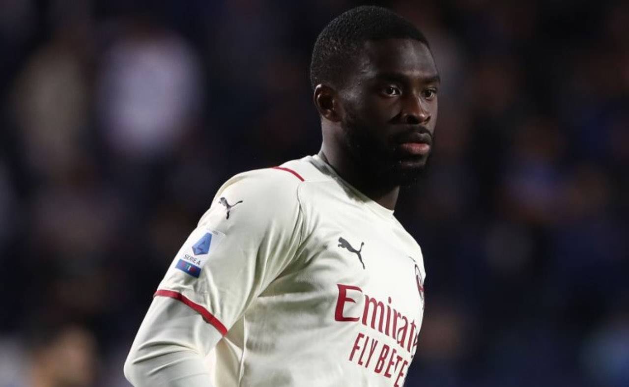 Tomori con la maglia del Milan
