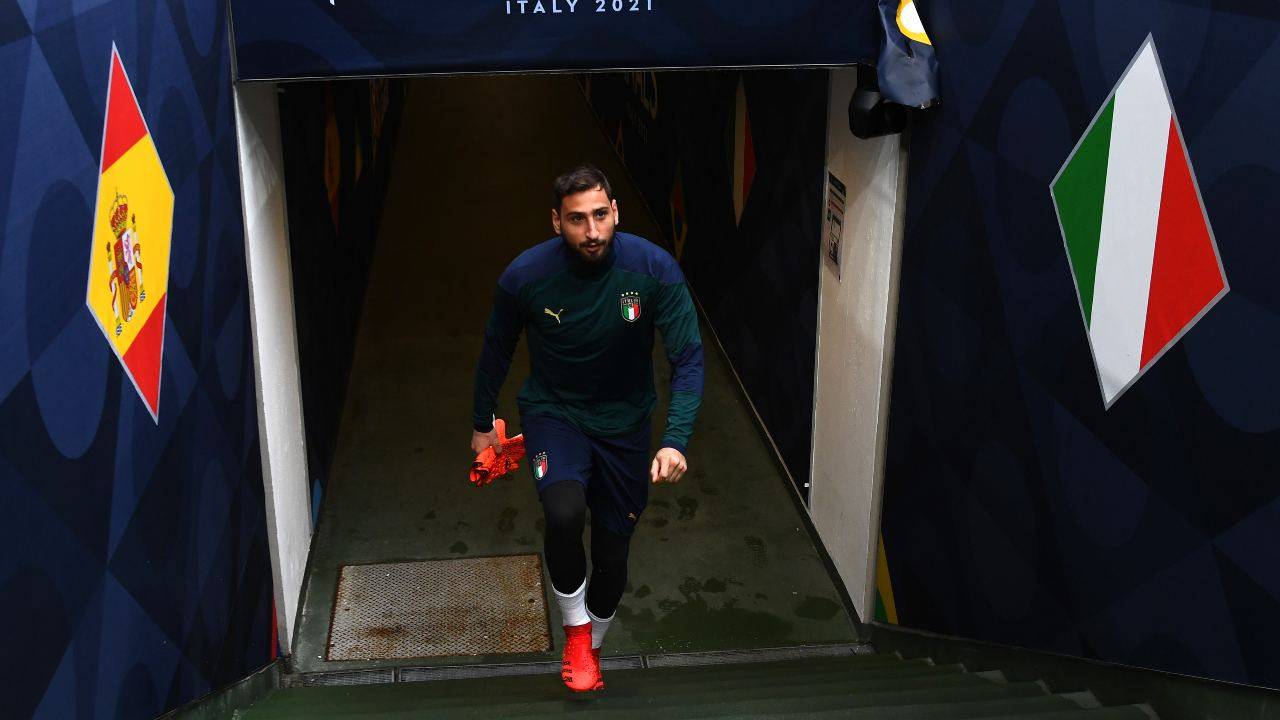 Donnarumma cammina Italia