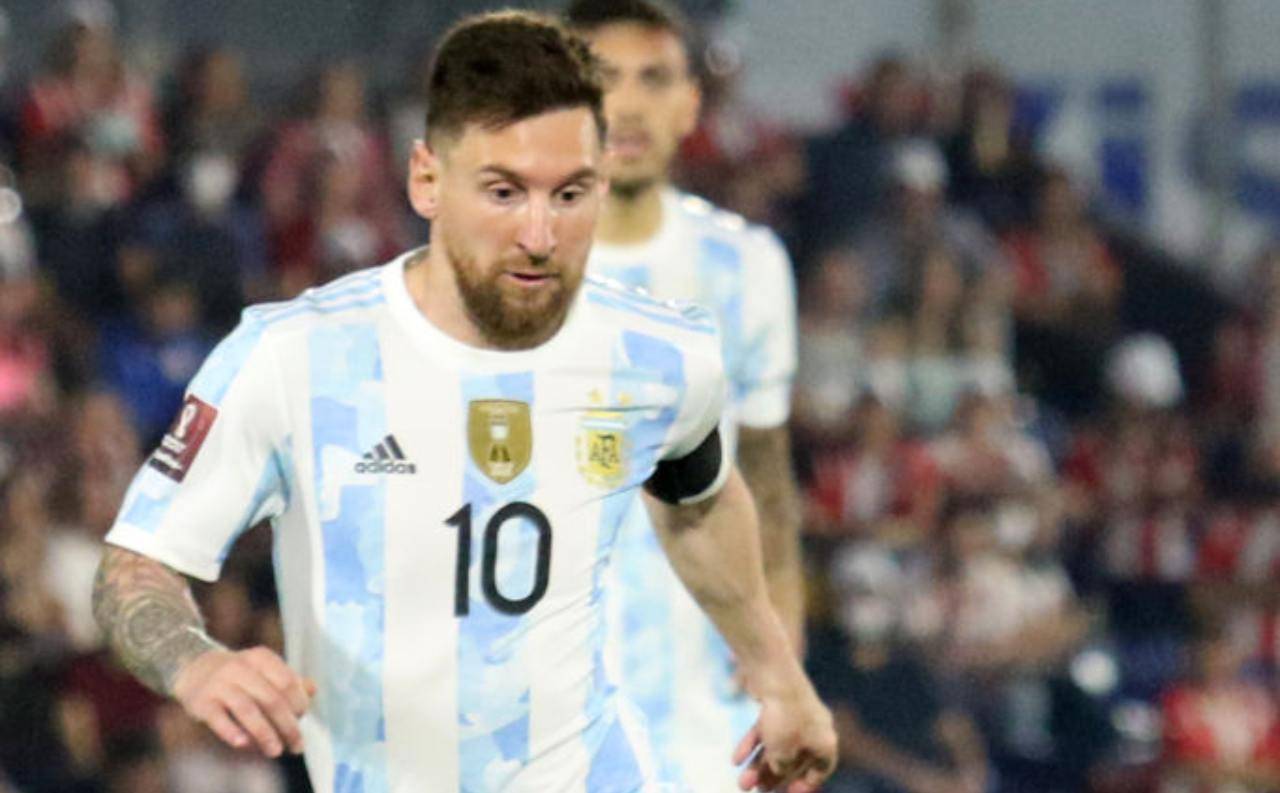 Messi con la maglia dell'