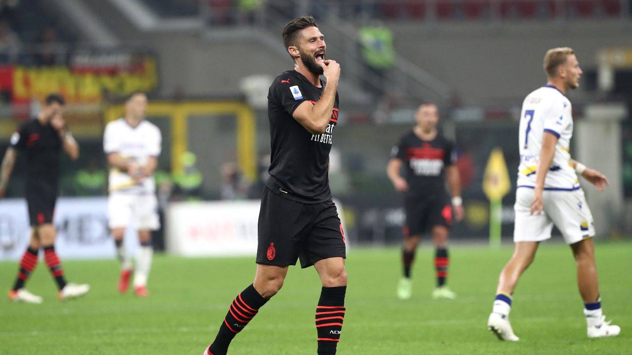 Giroud sorride Milan