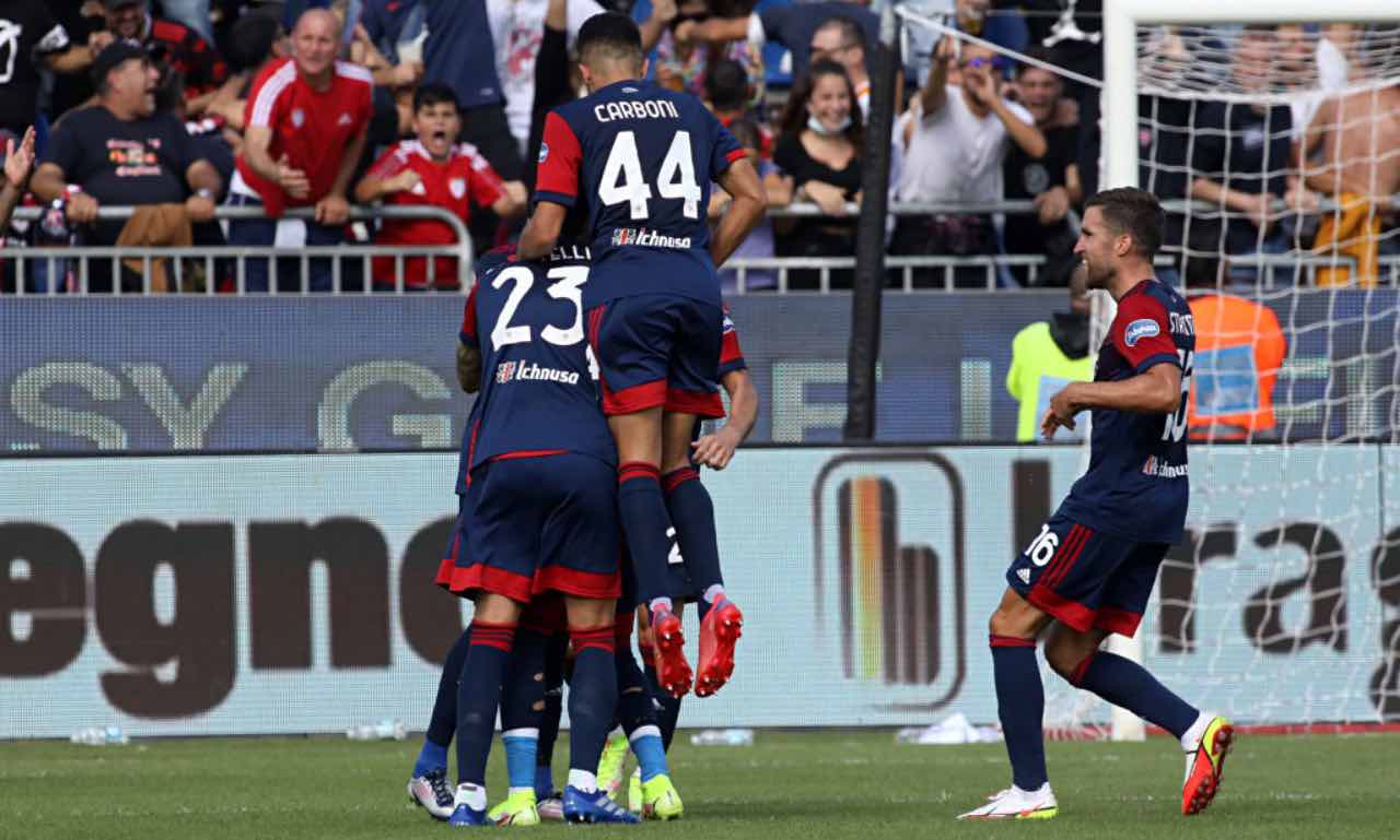 Cagliari-Sampdoria, l'esultanza al gol di Caceres